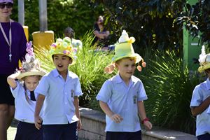 2021-easter-hat-parade-14