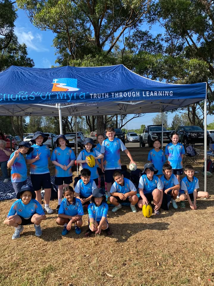 176022598337143_838613982077998-1