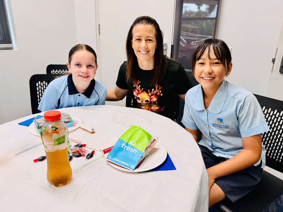 176022598337143_871306755475387-1