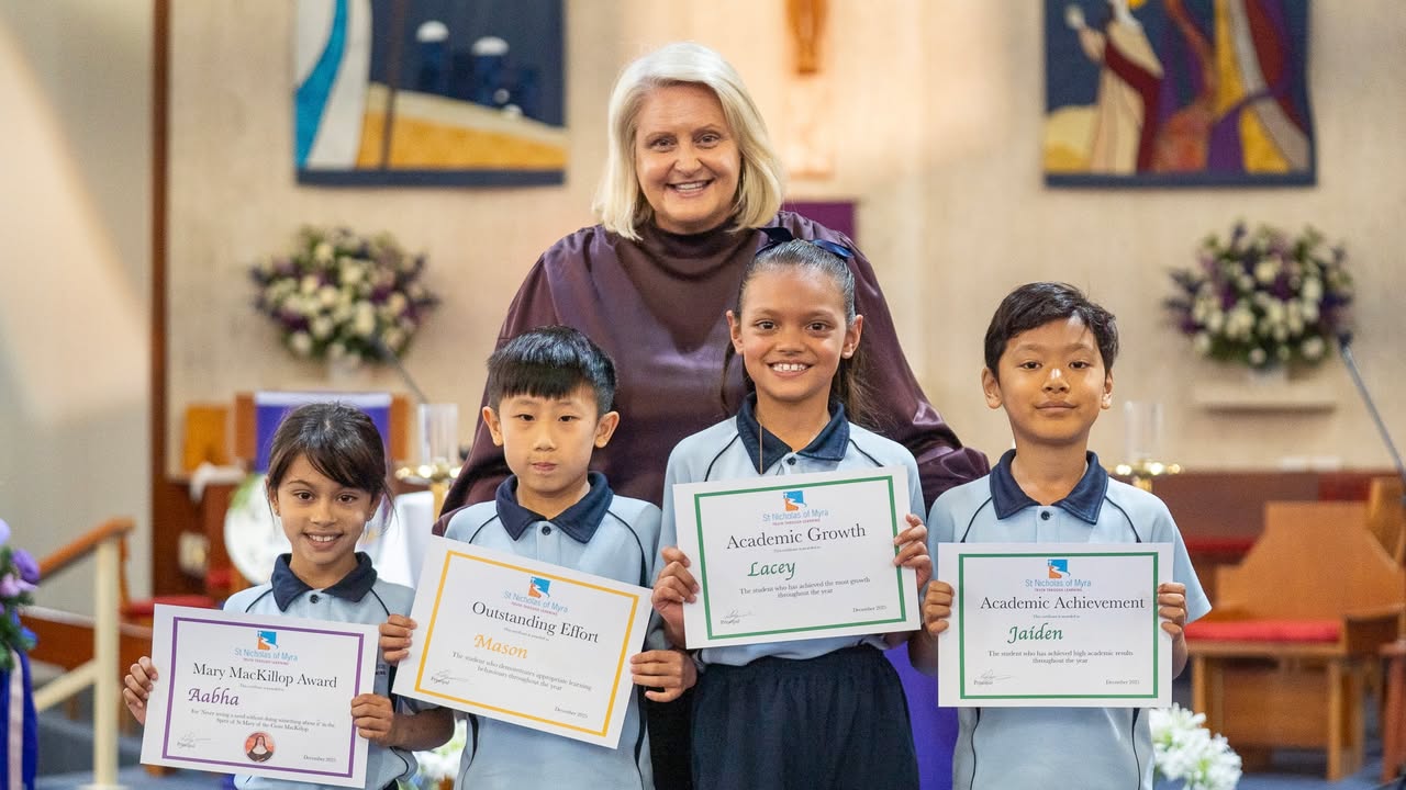 176022598337143_871209245485138-1