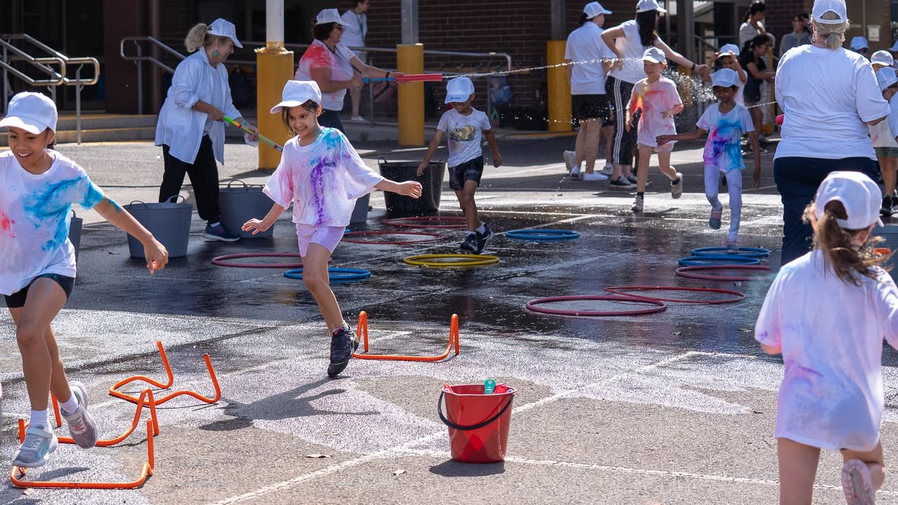 176022598337143_875070961765633-1