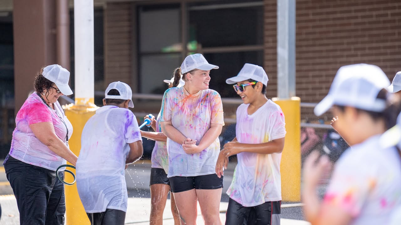 176022598337143_875086521764077-1