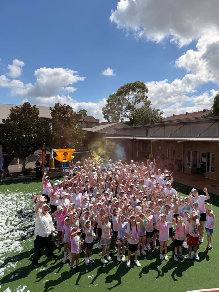 176022598337143_874902771782452-1