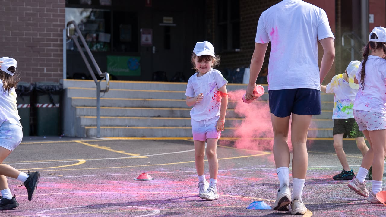 176022598337143_875055255100537-1