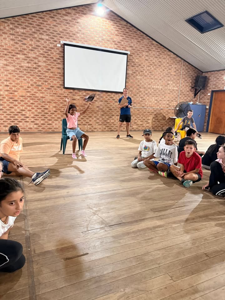 176022598337143_916655614273834-1