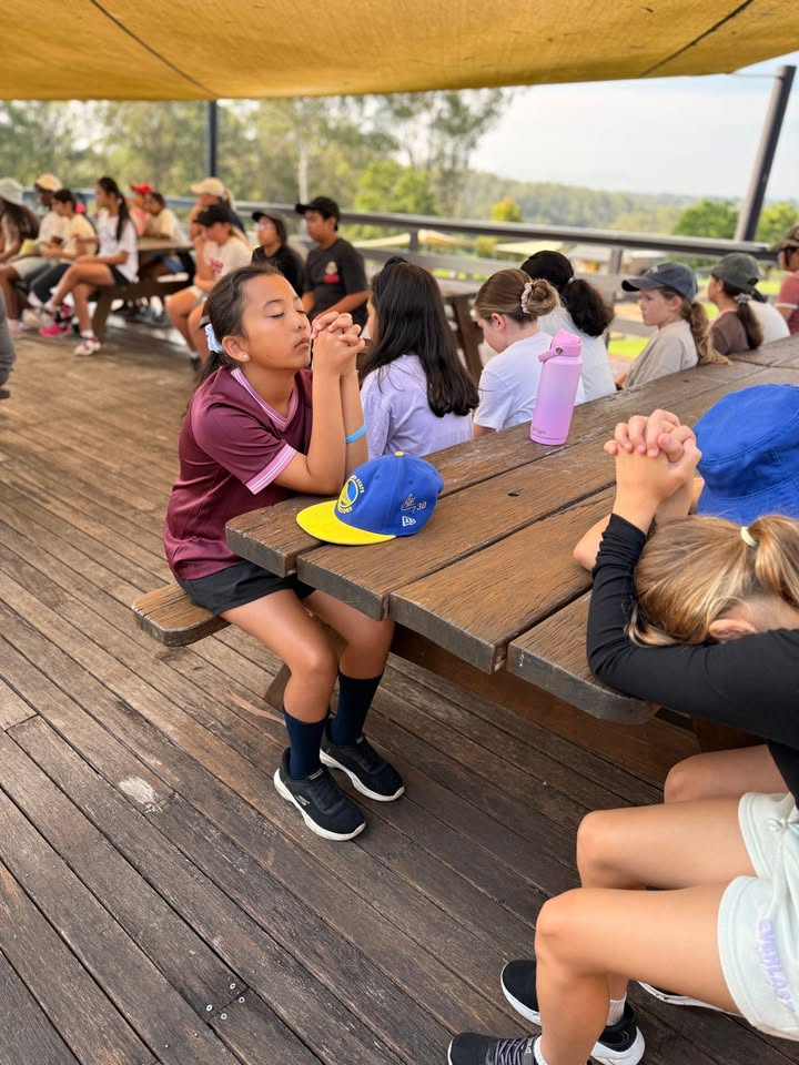 176022598337143_917135417559187-1