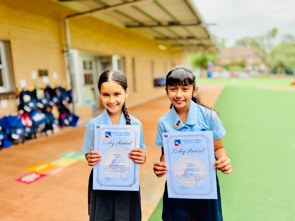 176022598337143_934006975872031-1