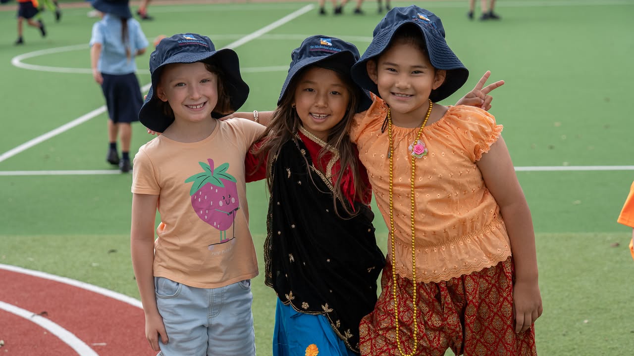 176022598337143_950395417566520-1