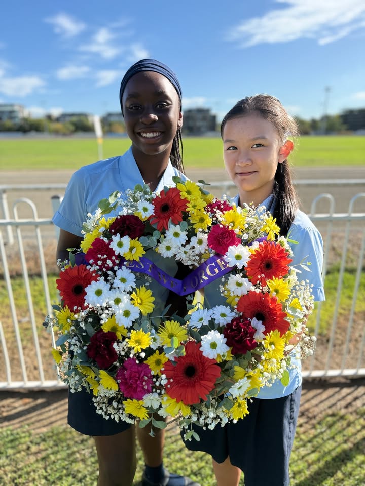 176022598337143_956907653581963-1