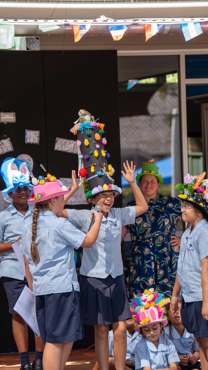 176022598337143_957635046842557-1