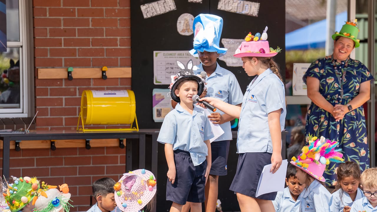 176022598337143_957620693510659-1