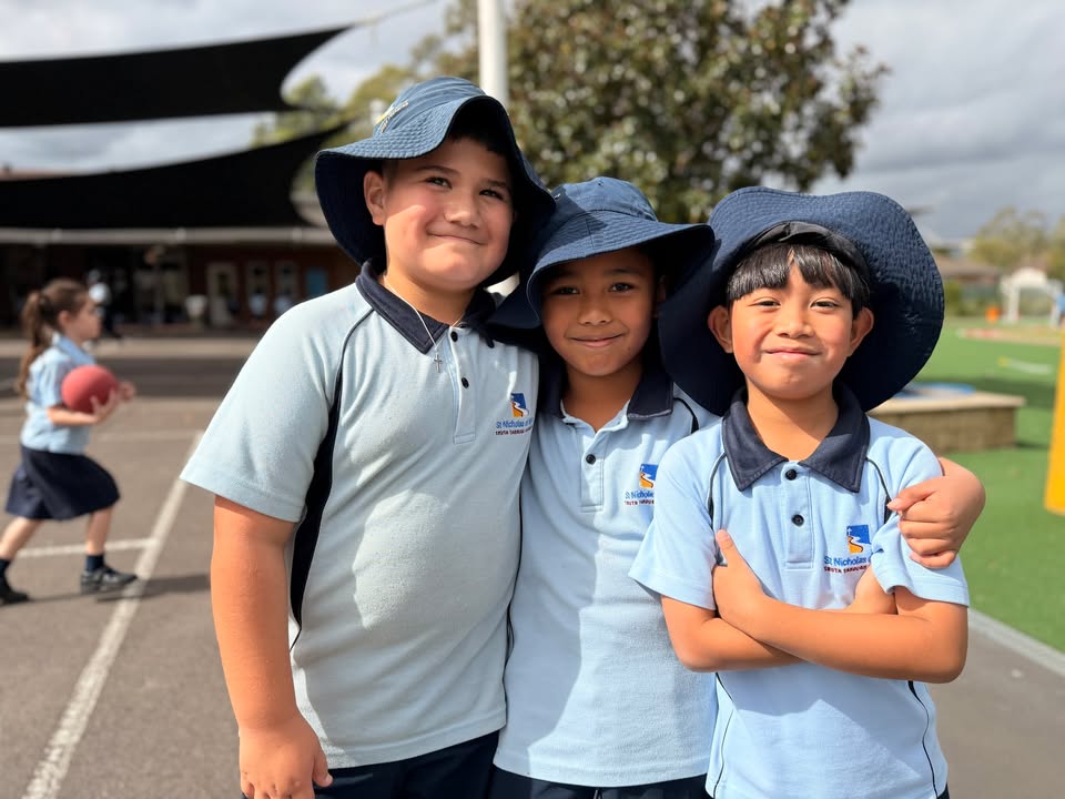 176022598337143_973198885286173-1